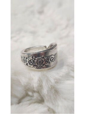 Silverwear Ring Size 8 ONEIDA silverplate ROYAL ROSE